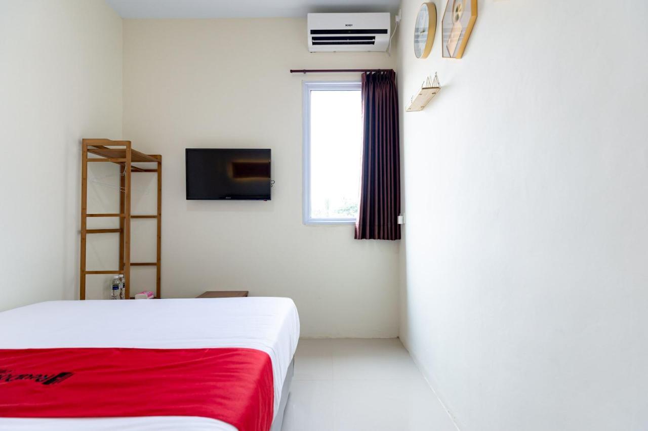 Reddoorz Plus At Komplek Abc Batu Aji Batam Kubuk Exteriör bild