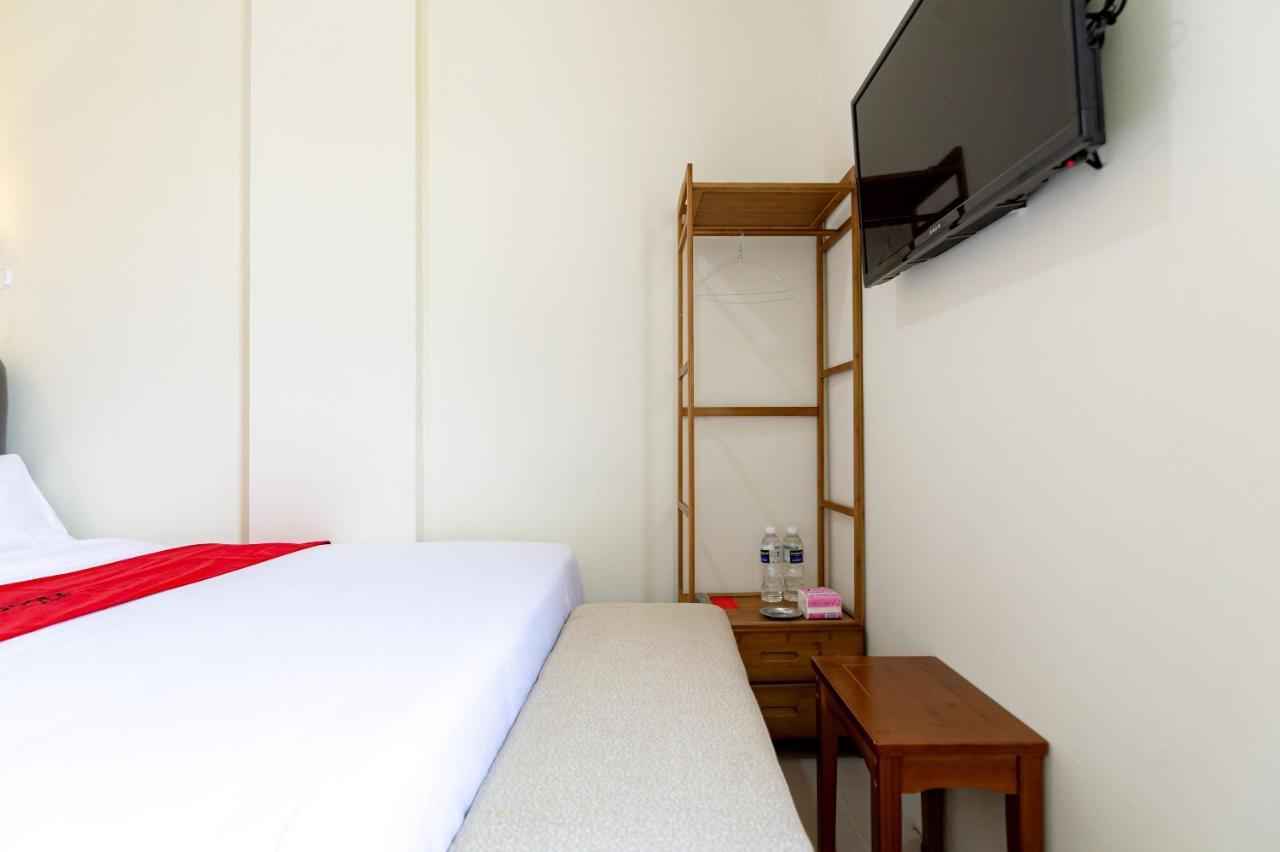 Reddoorz Plus At Komplek Abc Batu Aji Batam Kubuk Exteriör bild